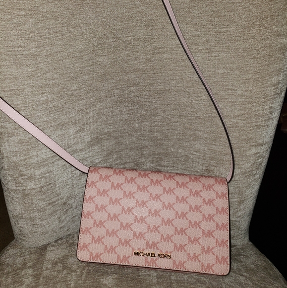 MICHEAL KORS CROSSBODY HANDBAG - Picture 4 of 8